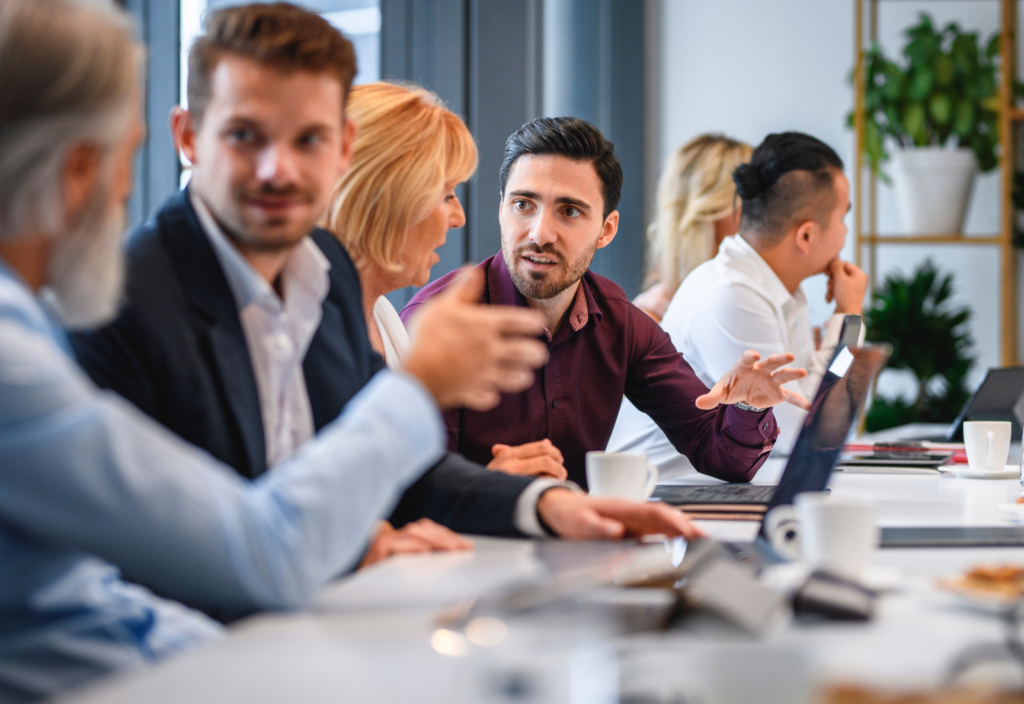 Team i strategimøte – HR-administrasjon hos HRM Nordic